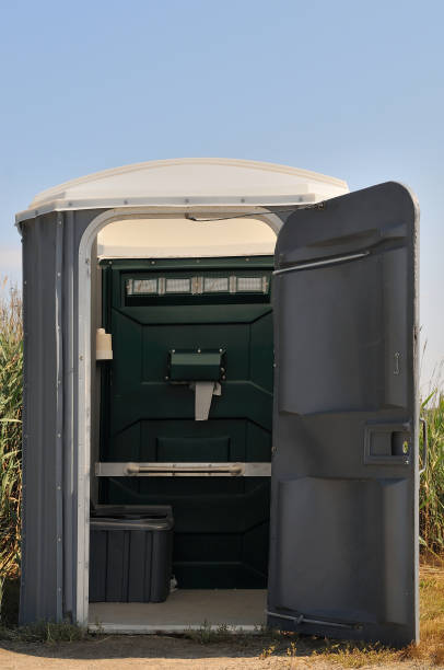 Portable Toilet Options We Offer in Bonadelle Ranchos, CA